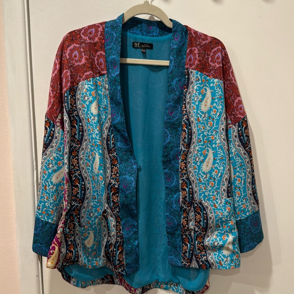 LIKE NEW Zara TRF Collection Silk Printed Cardigan with dual pockets